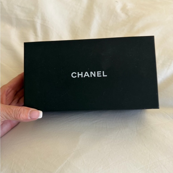 Black Cat-Eye Sunglasses with Pearl Accent - Women Accessories - Picture 2 of 8